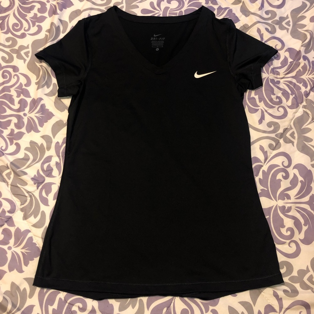 NWOT Nike Dri-Fit V-Neck Black Shirt, L